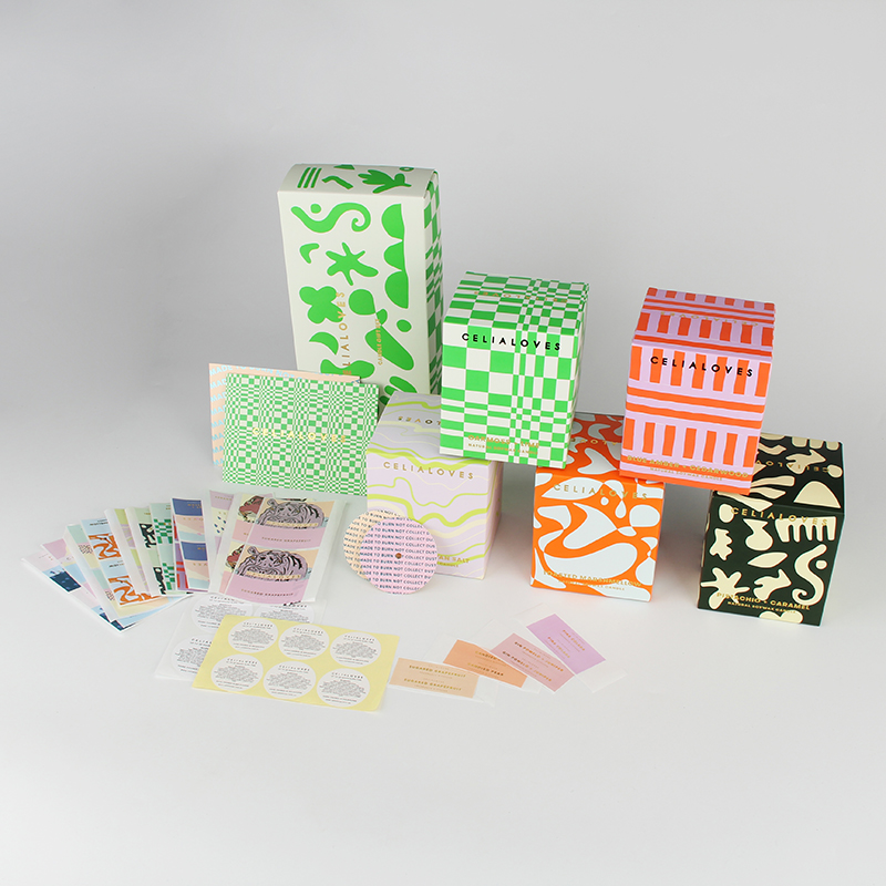 Petites boîtes d'emballage de boîte de bougie parfumée carrée de papier écologique imprimées par coutume 