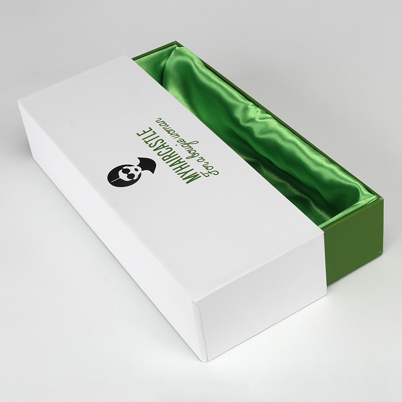 L'emballage de cheveux de logo vert de boîte blanche enferme dans une boîte des boîtes de cheveux faites sur commande de paquet de logo fait sur commande
